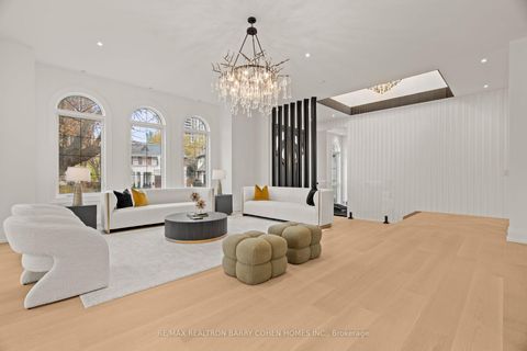 Photo 8 at 81 Upper Canada Drive, Windfields, Toronto