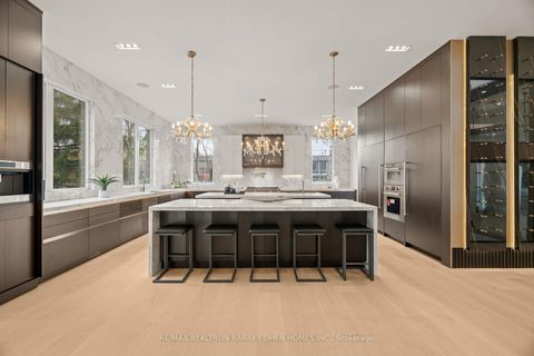 Photo 13 at 81 Upper Canada Drive, Windfields, Toronto