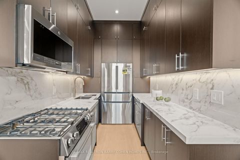 Photo 15 at 81 Upper Canada Drive, Windfields, Toronto