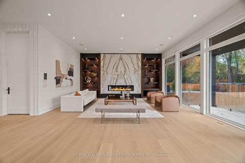 Photo 17 at 81 Upper Canada Drive, Windfields, Toronto