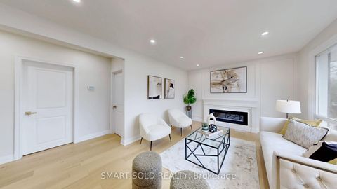 Photo 2 at 439 Fernleigh Circle N, Crosby, Richmond Hill