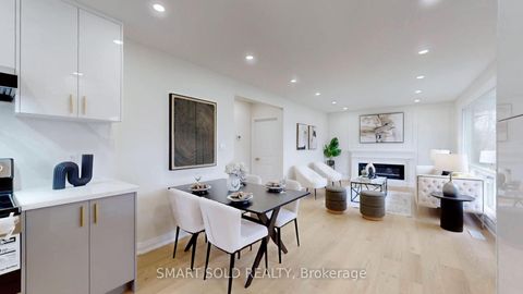 Photo 9 at 439 Fernleigh Circle N, Crosby, Richmond Hill