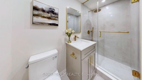 Photo 13 at 439 Fernleigh Circle N, Crosby, Richmond Hill