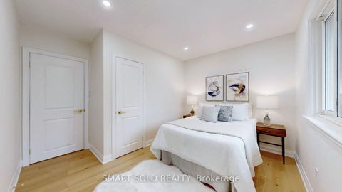 Photo 15 at 439 Fernleigh Circle N, Crosby, Richmond Hill
