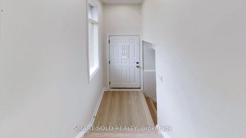 Photo 21 at 439 Fernleigh Circle N, Crosby, Richmond Hill