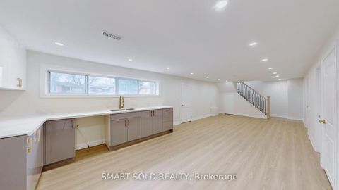 Photo 26 at 439 Fernleigh Circle N, Crosby, Richmond Hill