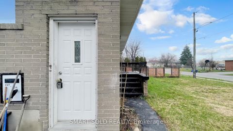 Photo 35 at 439 Fernleigh Circle N, Crosby, Richmond Hill