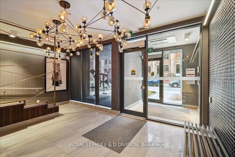 Photo 3 at 405 - 90 Niagara Street, Niagara, Toronto