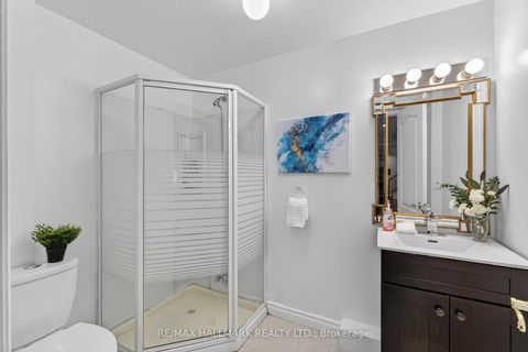 Photo 42 at 53 Alpha Court, Islington Woods, Vaughan