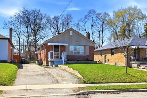 Photo 1 at 10 Garthwood Drive, Kennedy Park, Toronto