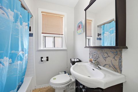 Photo 17 at 10 Garthwood Drive, Kennedy Park, Toronto