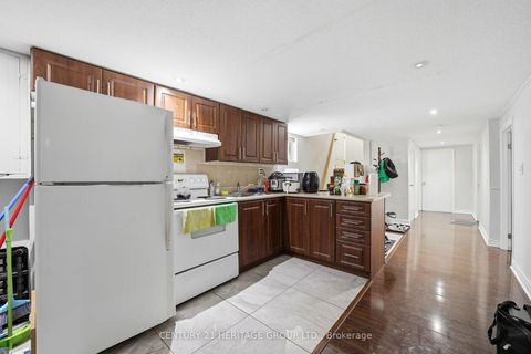 Photo 29 at 10 Garthwood Drive, Kennedy Park, Toronto