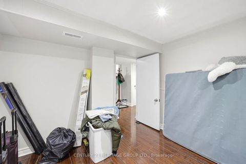 Photo 31 at 10 Garthwood Drive, Kennedy Park, Toronto