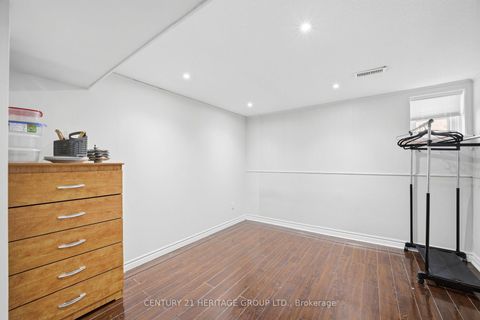 Photo 32 at 10 Garthwood Drive, Kennedy Park, Toronto
