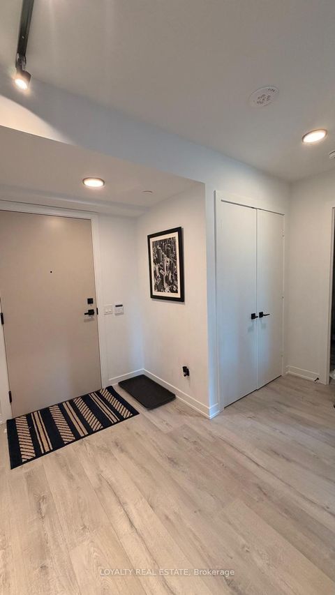 Photo 0 at 805 - 327 King Street W, Waterfront Communities C1, Toronto