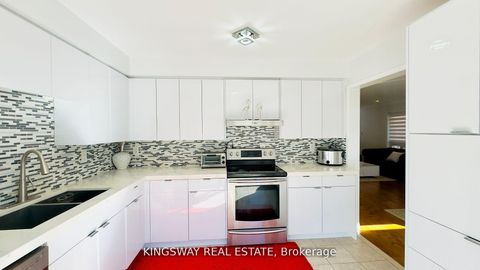 Photo 12 at 164 Gail Parks Crescent, Woodland Hill, Newmarket