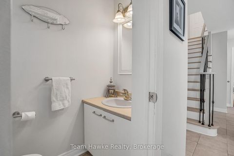 Photo 11 at 15 White Boulevard, Brownridge, Vaughan