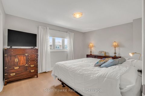 Photo 13 at 15 White Boulevard, Brownridge, Vaughan