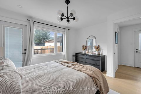 Photo 8 at 36 Humberside Ave Avenue, High Park North, Toronto