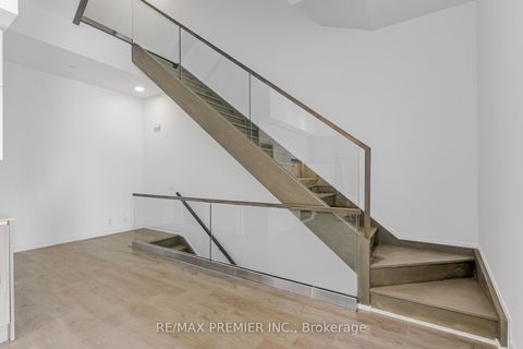 Photo 12 at TH17 - 7 Buttermill Avenue, Concord, Vaughan