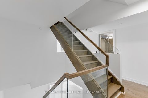 Photo 13 at TH17 - 7 Buttermill Avenue, Concord, Vaughan