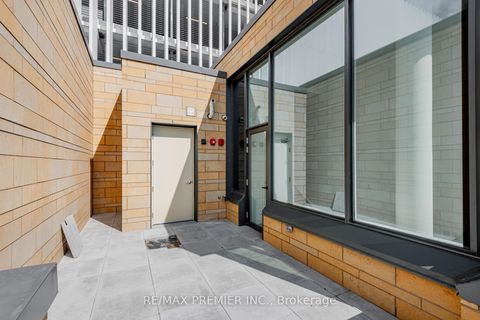 Photo 22 at TH17 - 7 Buttermill Avenue, Concord, Vaughan