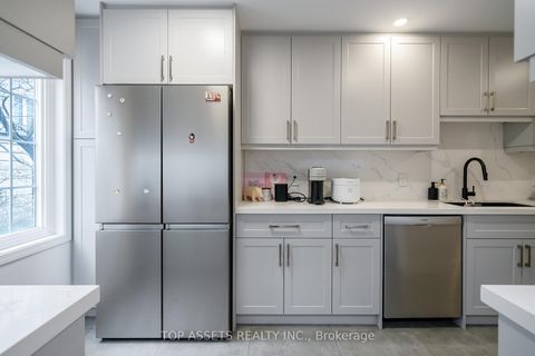 Photo 8 at 105 - 11 Everson Drive, Willowdale East, Toronto