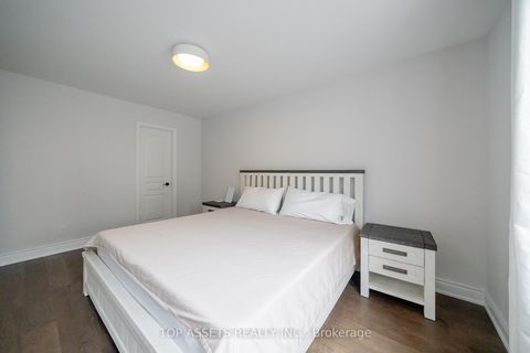 Photo 18 at 105 - 11 Everson Drive, Willowdale East, Toronto