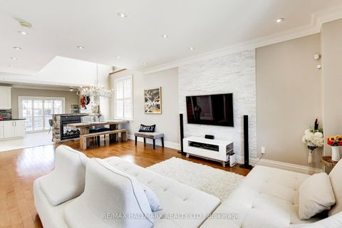 Photo 7 at 31 Ivanhoe Court, Maryvale, Toronto
