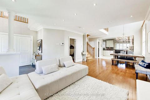 Photo 8 at 31 Ivanhoe Court, Maryvale, Toronto