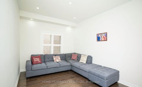 Photo 4 at 978 Barton Way, Rural Innisfil, Innisfil