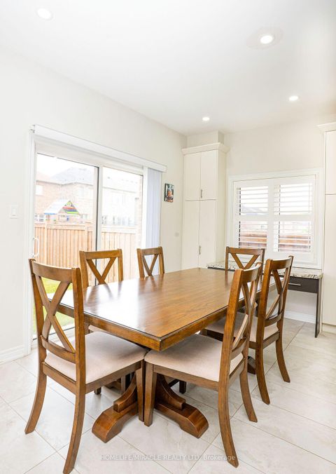 Photo 11 at 978 Barton Way, Rural Innisfil, Innisfil