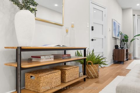 Photo 4 at 28 Argyle Street, Bellwoods, Toronto