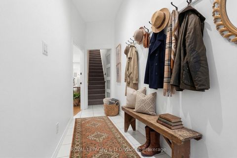 Photo 21 at 28 Argyle Street, Bellwoods, Toronto