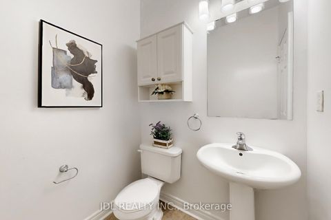Photo 18 at 54 St Urbain Drive, Vellore Village, Vaughan