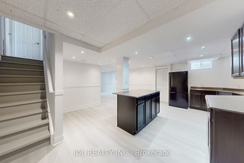 Photo 35 at 54 St Urbain Drive, Vellore Village, Vaughan