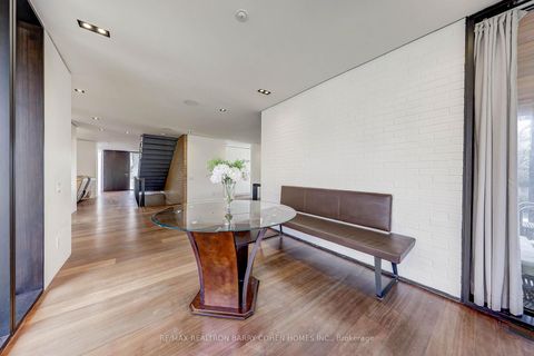 Photo 13 at 6 Bannatyne Drive, Windfields, Toronto