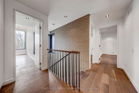 Photo 20 at 6 Bannatyne Drive, Windfields, Toronto