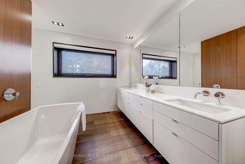 Photo 31 at 6 Bannatyne Drive, Windfields, Toronto