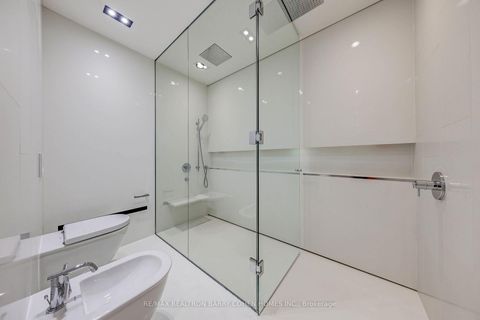 Photo 33 at 6 Bannatyne Drive, Windfields, Toronto