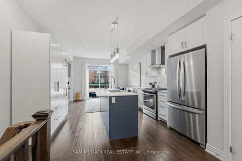 Photo 8 at 61 Edward Horton Crescent, City Centre West, Toronto