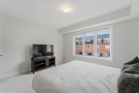 Photo 22 at 61 Edward Horton Crescent, City Centre West, Toronto