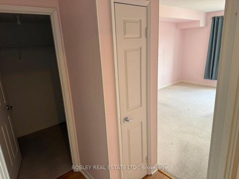 Photo 8 at 513 - 955 Millwood Road, Leaside, Toronto