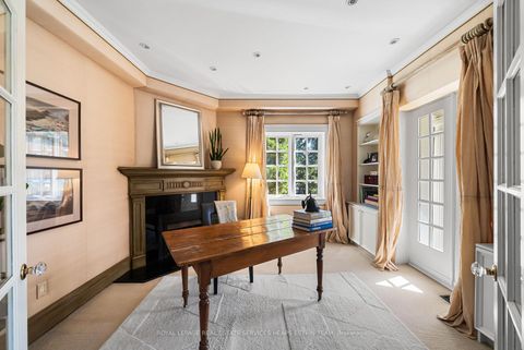 Photo 15 at 25 Strathgowan Crescent, Lawrence Park South, Toronto