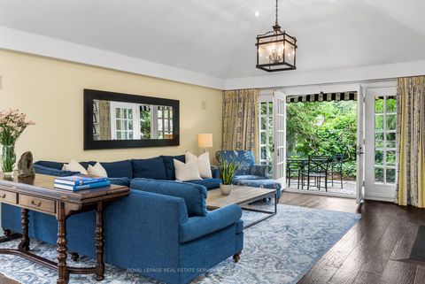 Photo 26 at 25 Strathgowan Crescent, Lawrence Park South, Toronto