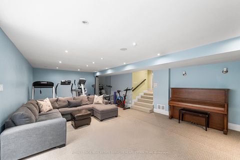 Photo 46 at 25 Strathgowan Crescent, Lawrence Park South, Toronto