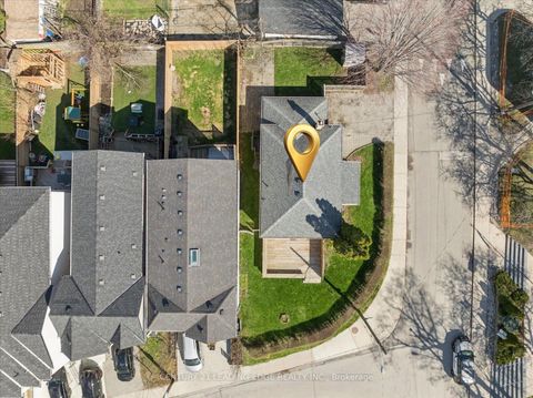 Photo 18 at 490 Arlington Avenue, Cedarvale, Toronto