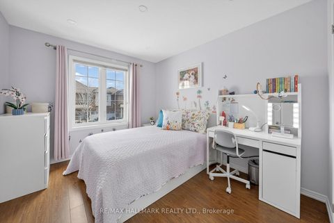 Photo 23 at 64 Coranto Way, Vellore Village, Vaughan