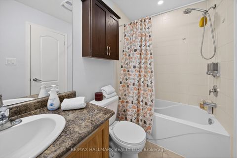Photo 27 at 64 Coranto Way, Vellore Village, Vaughan