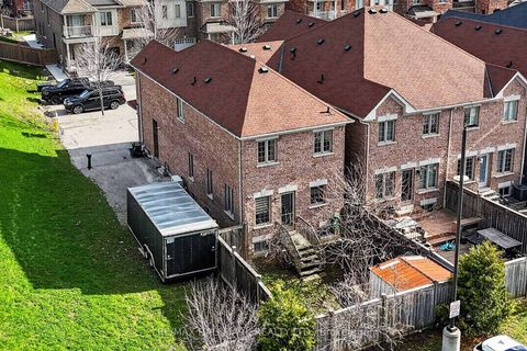 Photo 39 at 64 Coranto Way, Vellore Village, Vaughan